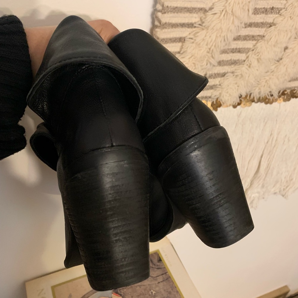 Lucky Brand Heeled Ankle Boots - Picture 4 of 6